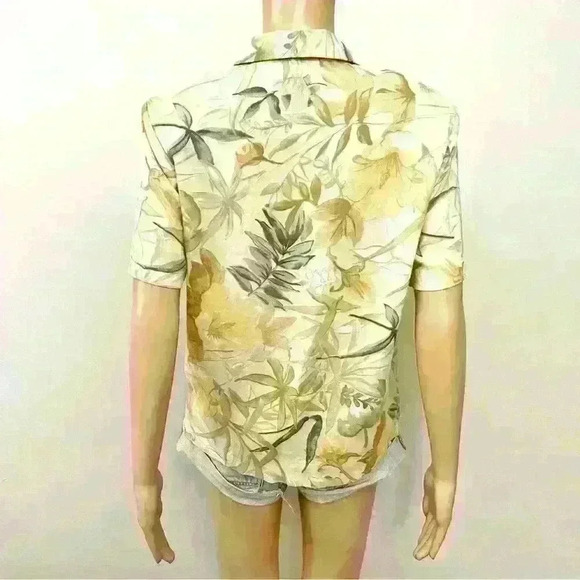 Vintage Tropical Pattern Hawaiian floral short sleeves button down blouse shirt. - Picture 4 of 9